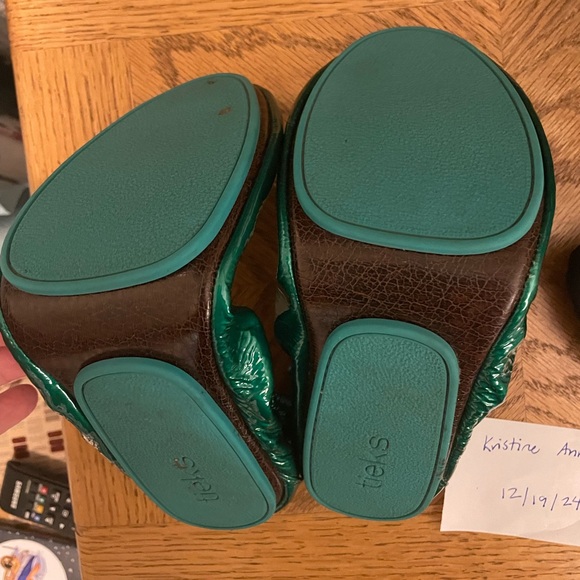 Tieks Emerald Size 11 EUC - Picture 6 of 6